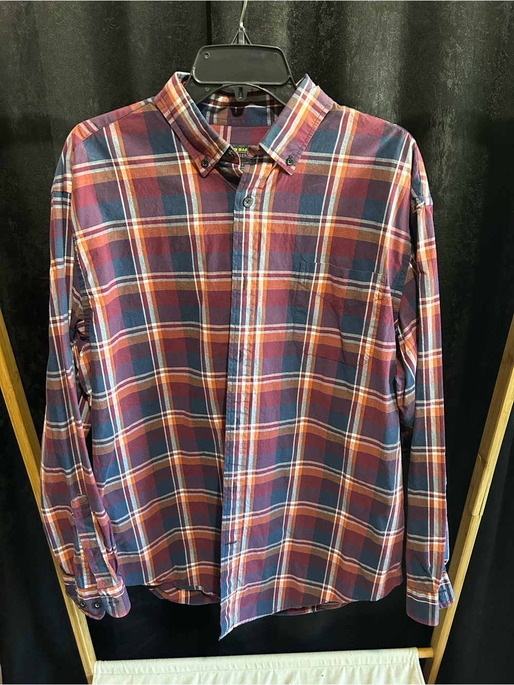 Button-Down Plaid Shirt in Red & Navy